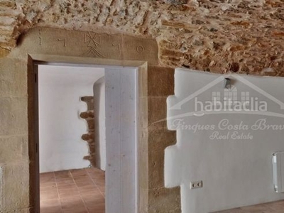 Casa con 5 habitaciones con parking, calefacción y aire acondicionado en Corçà
