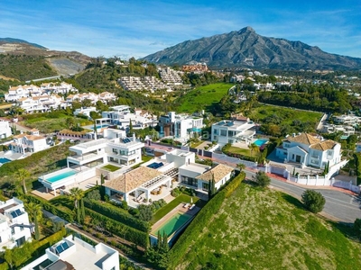 Casa con 5 habitaciones en Los Naranjos Marbella