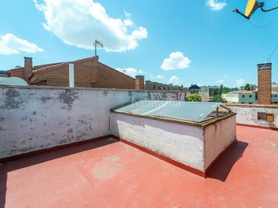 Casa en c. pastrana casa con 5 habitaciones con parking, piscina y calefacción en Madrid