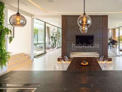 Casa espectacular villa moderna en marbella club golf resort, benahavis en Benahavís