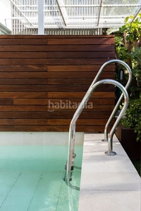 Casa pareada con 3 habitaciones con parking, piscina, aire acondicionado y jardín en Benalmádena