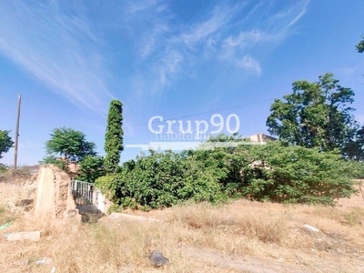 Casa se vende torre + almacenes + jardín en Cappont en Lleida