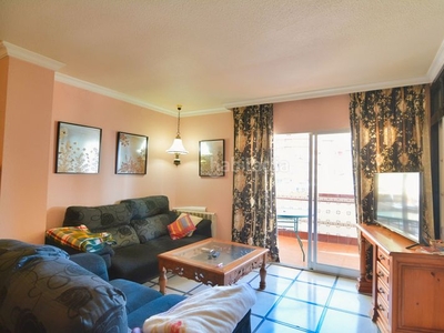 Piso amplio piso con posibilidad de dividir en 2 propiedades, 4 dormitorios un amplia terraza en Fuengirola