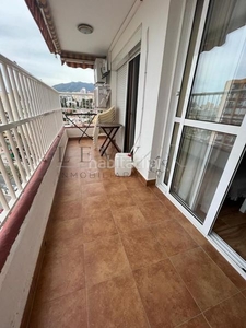 Piso con 2 habitaciones amueblado con ascensor, piscina, calefacción y vistas al mar en Benalmádena