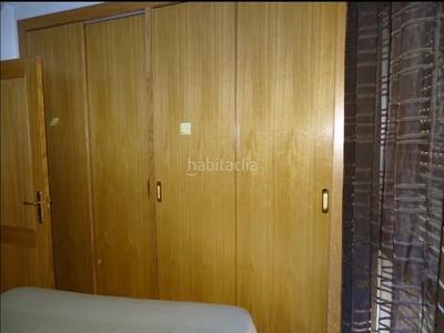 Piso con 2 habitaciones amueblado con ascensor y aire acondicionado en Murcia