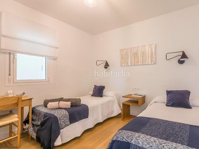 Piso con 2 habitaciones con ascensor, calefacción, aire acondicionado y vistas al mar en Benalmádena