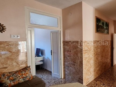 Piso en bajo de 150 mtr2 con 4 dormitorios y patio. en Murcia