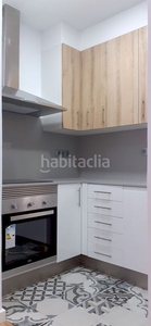 Piso en carrer de jaume casas pallerol 1 dotada de instalaciones actualizadas en la rambla en Cornellà de Llobregat