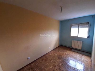 Piso en venta en moratalaz, 4 dormitorios. en Madrid