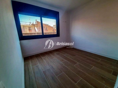 Piso - piso en venta de 2 habitaciones y con sólarium en zona centro en Reus
