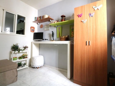 Piso tres habitaciones en Can Vidalet Esplugues de Llobregat