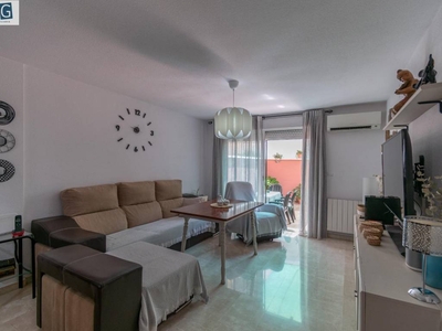 Venta Casa adosada Armilla. Con terraza 173 m²