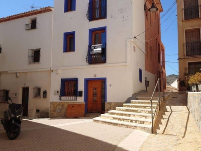 Venta Casa unifamiliar en Calle Sala Finestrat. Buen estado 117 m²