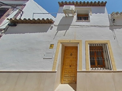Venta de casa con terraza en Palma del Río