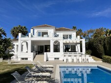 Casa / villa de 539m² con 51m² terraza en venta en Nueva Andalucía