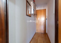 Piso en carrer de parís buena oportunidad con 2 balcones!! en Hospitalet de Llobregat (L´)