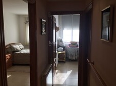 Piso en carrer dos 14 piso con 3 habitaciones amueblado con calefacción y aire acondicionado en Tarragona