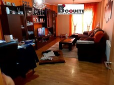 Piso en venta en Laracha (A) de 3 habitaciones con garaje y calefacción