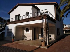 Venta Casa unifamiliar El Vendrell. Con terraza 294 m²