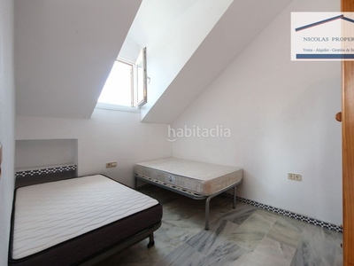 Alquiler casa pareada con 4 habitaciones amueblada con parking, calefacción y aire acondicionado en Fuengirola