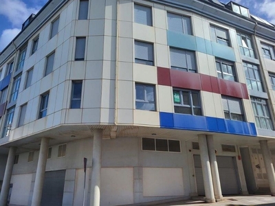 Piso en alquiler en calle De Rosalía de Castro de 2 habitaciones con terraza y muebles