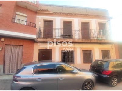 Casa adosada en venta en Calle de la Rosa