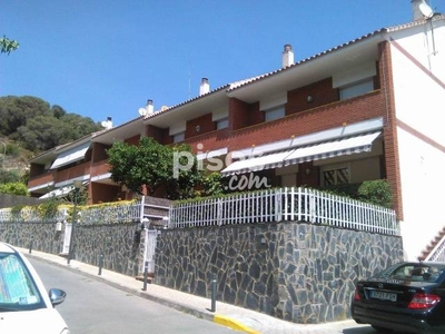 Casa adosada en venta en Can Cabot