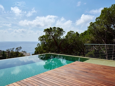 Venta de casa con piscina y terraza en Canyelles-La Montgoda (Lloret de Mar), La Tortuga