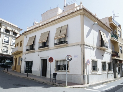 Venta de casa con terraza en Motril, Centro