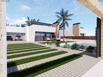 Villa independiente en venta en Murcia