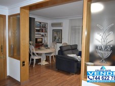 Venta Piso Gandia. Piso de tres habitaciones en Mayor. Cuarta planta con balcón