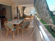 Venta Piso Gandia. Piso de tres habitaciones Primera planta con terraza