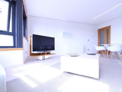 Alquiler de piso en Alcabre - Navia - Comesaña de 3 habitaciones con piscina y garaje
