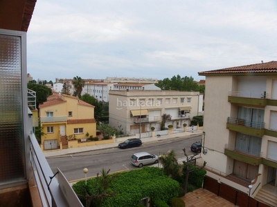 Apartamento en carrer cerdanya vistas piscina-tranquilidad en Estartit