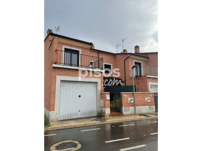 Casa adosada en venta en Calle de Tudela, 24