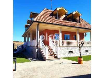 Chalet en venta en Benavides de Orbigo