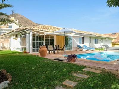 Chalet en venta en La Capellania, Benalmádena, Málaga