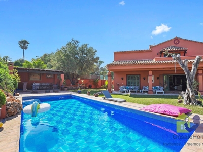 Chalet en venta en La Dama de Noche - La Alzambra, Marbella, Málaga