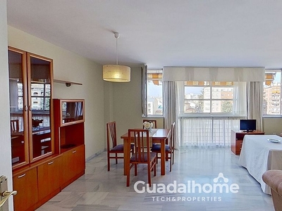 Alquiler de piso en La Goleta - San Felipe Neri de 3 habitaciones con garaje y muebles