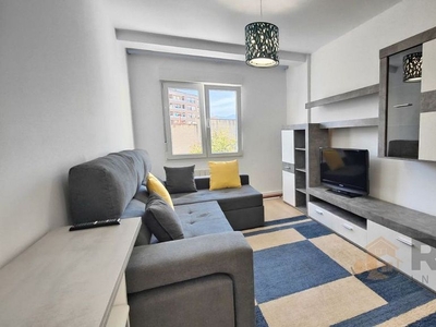 Alquiler de piso en Nueva Ciudad de 3 habitaciones con muebles y balcón