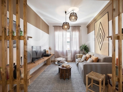 Alquiler de piso en Vila de Gràcia de 3 habitaciones con muebles y aire acondicionado