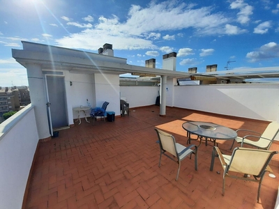 Ático en alquiler en calle Jaume I de 2 habitaciones con terraza y piscina