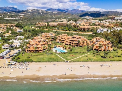 Ático en venta en Los Monteros - Bahía de Marbella de 3 habitaciones con terraza y piscina