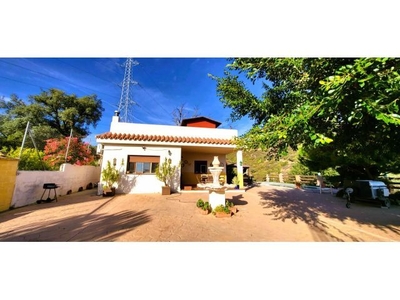 Casa Casa de campo con dos habitaciones y vistas inigualables en Estepona