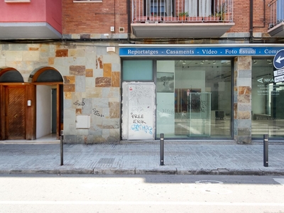 Local en venta enc. creu gran, 55,terrassa,barcelona