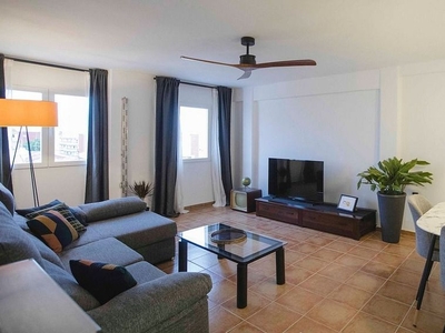 Piso en alquiler en calle De Vidal de Canelles de 2 habitaciones con muebles y aire acondicionado