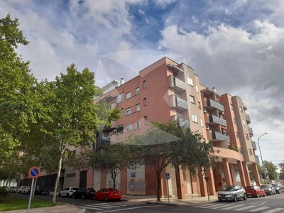 Piso en alquiler en Maria Auxiliadora - Barriada LLera de 2 habitaciones con terraza y garaje