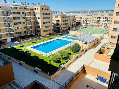 Piso en venta en Aranzana de 2 habitaciones con terraza y piscina