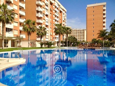 Piso en venta en Playa de San Juan de 2 habitaciones con terraza y piscina