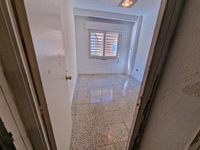 Piso en venta enc. de joan fiveller...,cornella de llobregat,barcelona